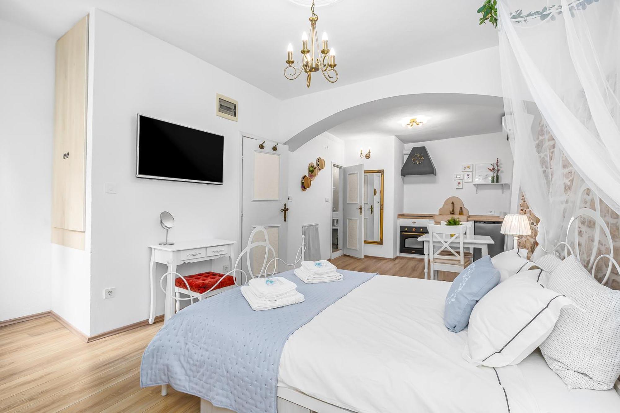 Primavera Deluxe Studio Apartment Rovinj Dış mekan fotoğraf